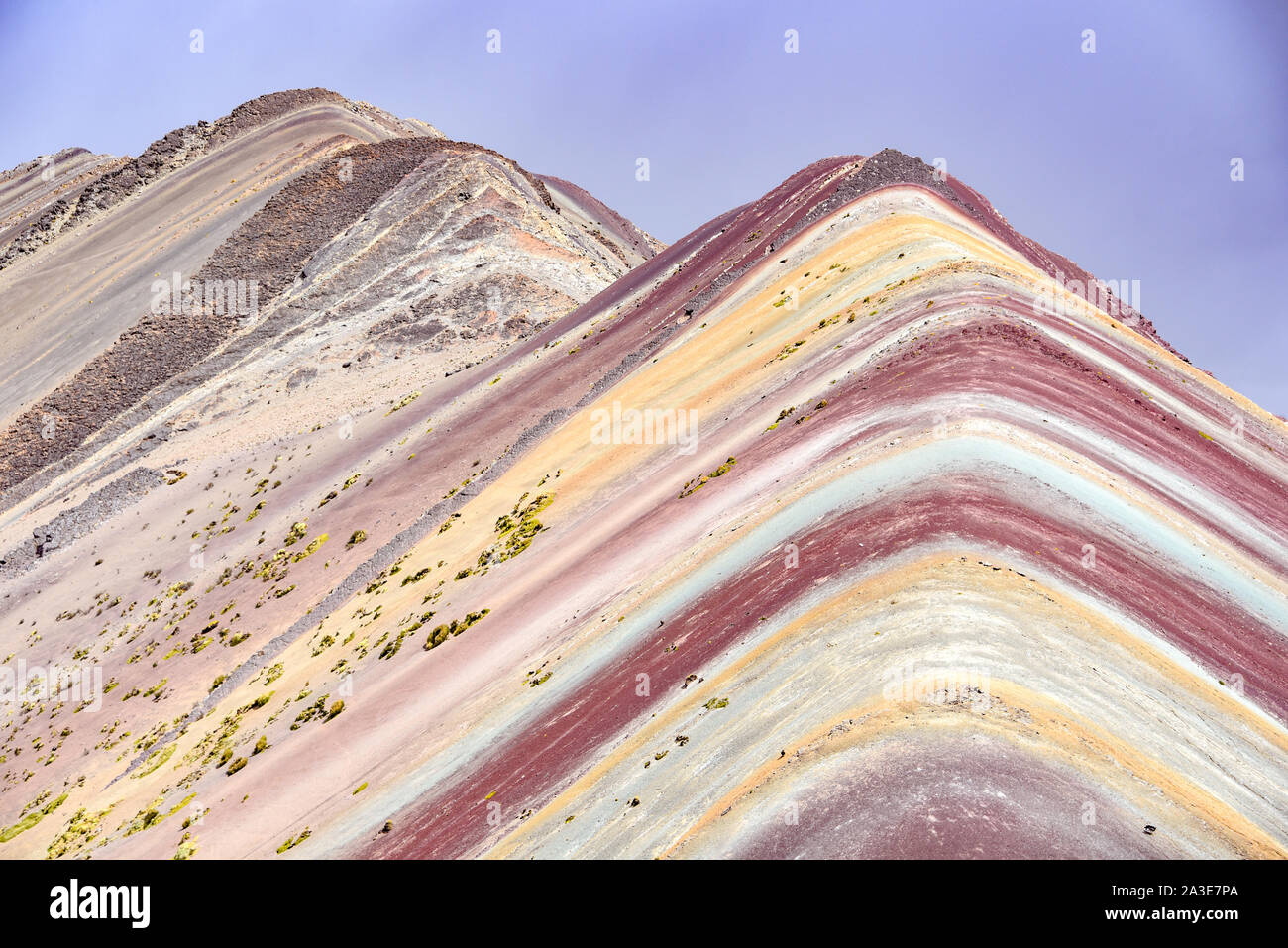 Die natürlichen Farben des Regenbogens Vinicuna 'Berg'. Cordillera Vilcanota, Cusco, Peru Stockfoto