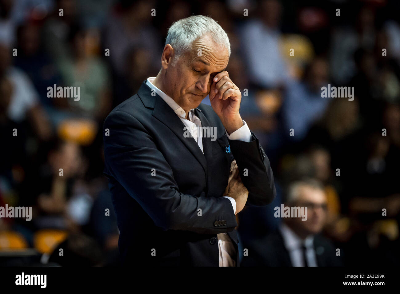 Cesare Pancotto Cheftrainer der Acqua S. Bernardo Cantu' während der Legabasket Serie A Basketball match Acqua S. Bernardo Pallacanestro Cantu' vs Grissin Bon Stockfoto