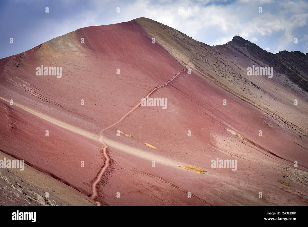 Bunte Felsformationen in den mineralreichen Berge von Roten Tal. Cordillera Vilcanota, Cusco, Peru Stockfoto