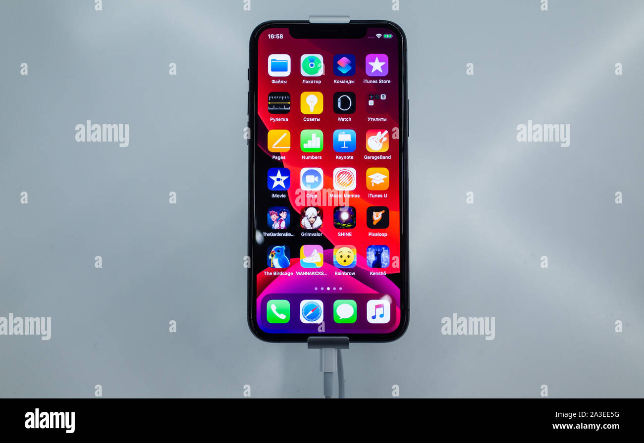 20. September 2019 Moskau, Russland. Neue Telefon von Apple Iphone 11 pro MAX auf dem Schaufenster Stockfoto