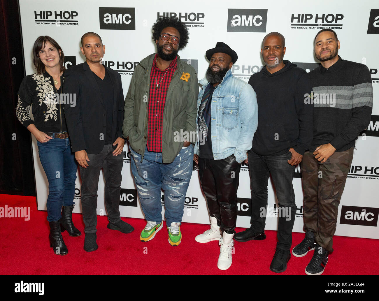 New York, NY - Oktober 7, 2019: Crew sorgt sich AMC feiert Dokumentarfilm Release Hip Hop: Die Songs erschüttert Amerika am Apollo Theater Stockfoto