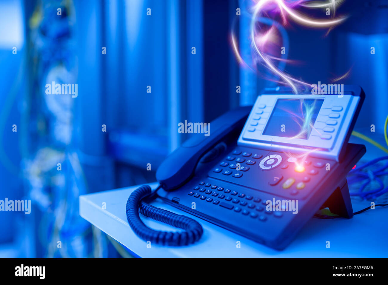 IP-Telefone mit VoIP-Technologie sind hervorragend Im internationalen Sprachgebrauch. Stockfoto