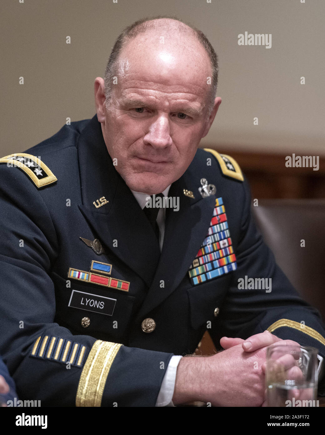 Lyons Police Command Structure General stephen lyons -Fotos und -Bildmaterial in hoher Auflösung – Alamy
