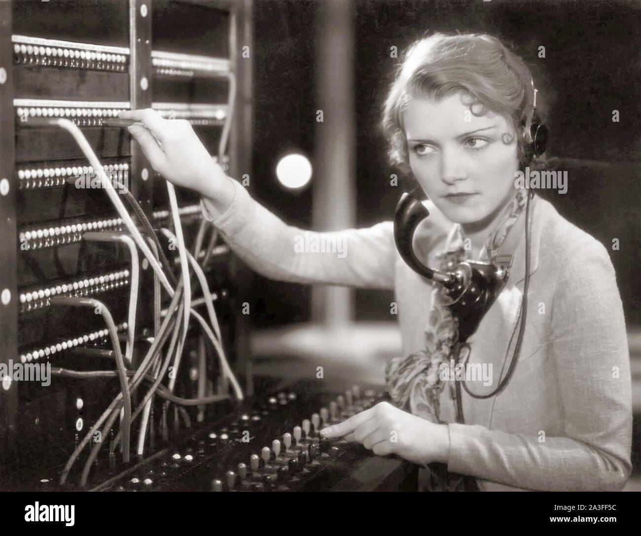 Telefonistin über 1925 Stockfoto