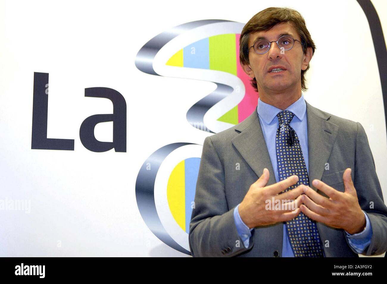 Einweihung der neuen Studien von Handy-TV IN 3 ITALIA AD VINCENZO NOVARI (Matt Ecke/IPA/Fotogramma, Mailand - 2007-10-24) ps das Foto in Bezug auf den Kontext, in dem es aufgenommen wurde verwendet werden können, und ohne beleidigende Absicht der Anstand der Personen vertreten (Matt Ecke/IPA/Fotogramma, Foto Repertoire - 2019-10-08) p.s. La foto e 'utilizzabile nel rispetto del contesto in Cui e' Stata scattata, e senza intento diffamatorio del decoro delle Persone rappresentate Stockfoto