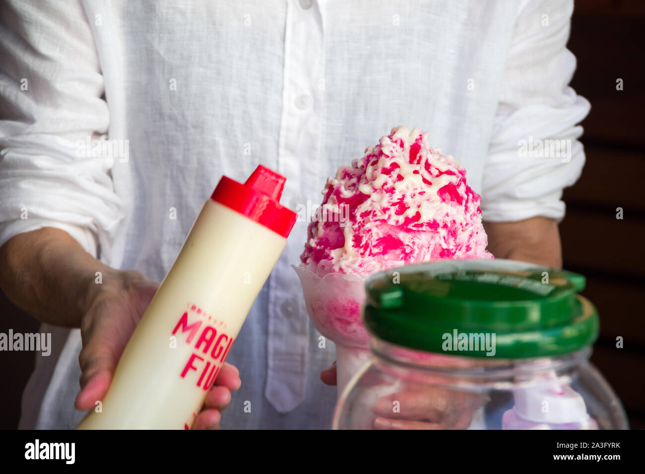 Katsuura, chiba, japan, 09.01.2019, kakigoori kakigori, rasiert, oder Eis mit süßen Früchten Sirup in Japan angeboten. Stockfoto