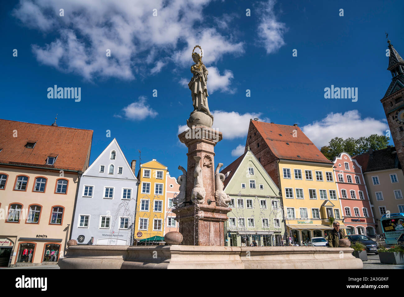 Hauptplatz mit Marienbrunnen in der historischen Altstadt, Landsberg am Lech, Oberbayern, Bayern, Deutschland, Europa | Hauptplatz der historischen o Stockfoto