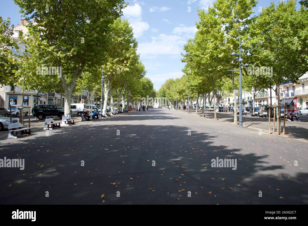 Die mittlere Pflaster von einer Straße in Beziers, Frankreich Stockfoto