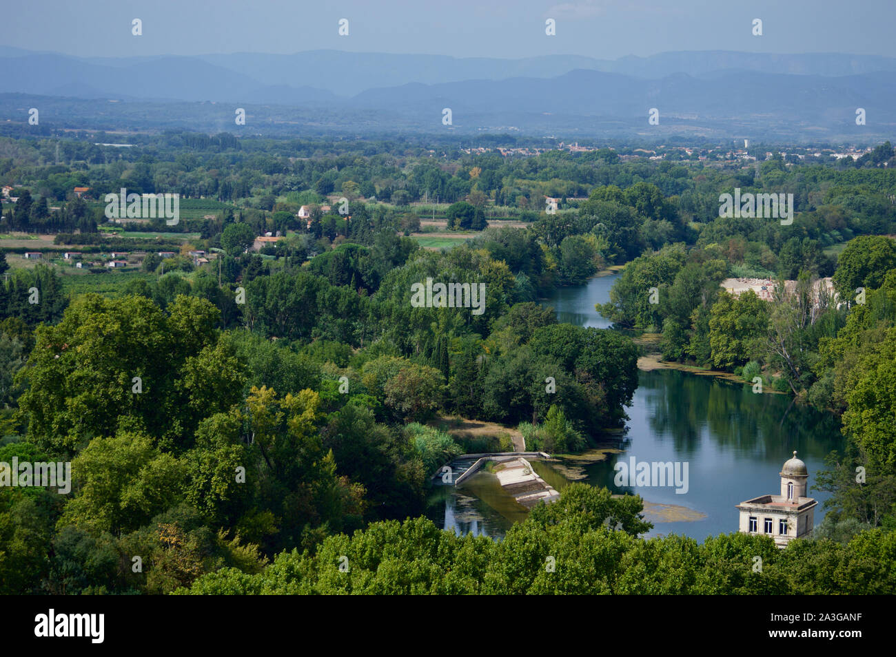 Ein Blick auf die Landschaft um Beziers in Frankreich Stockfoto