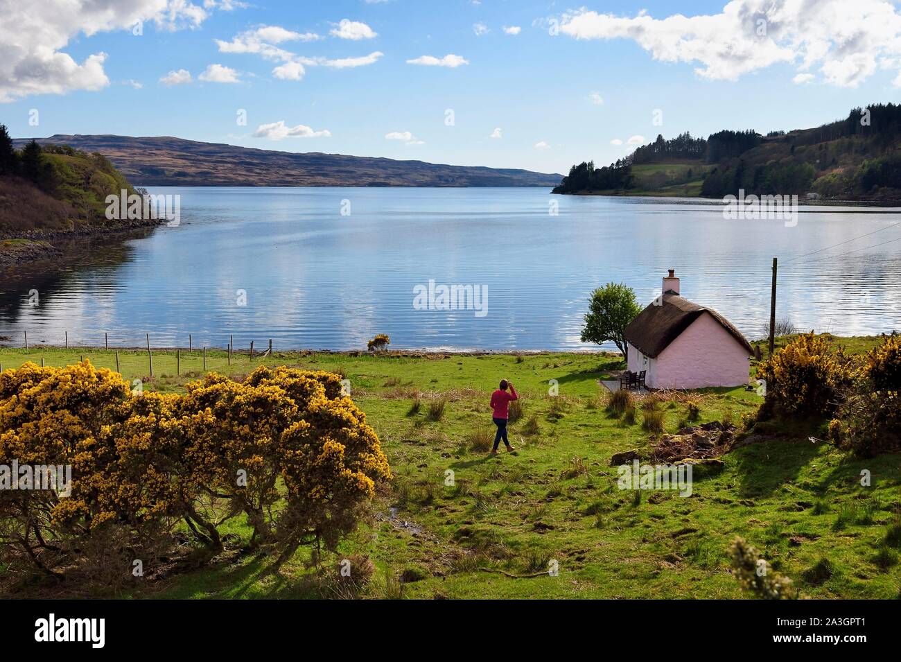 Vereinigtes Königreich, Schottland, Highland, Innere Hebriden, Isle of Mull, traditionellen Haus am Rande des Loch Scridain Stockfoto