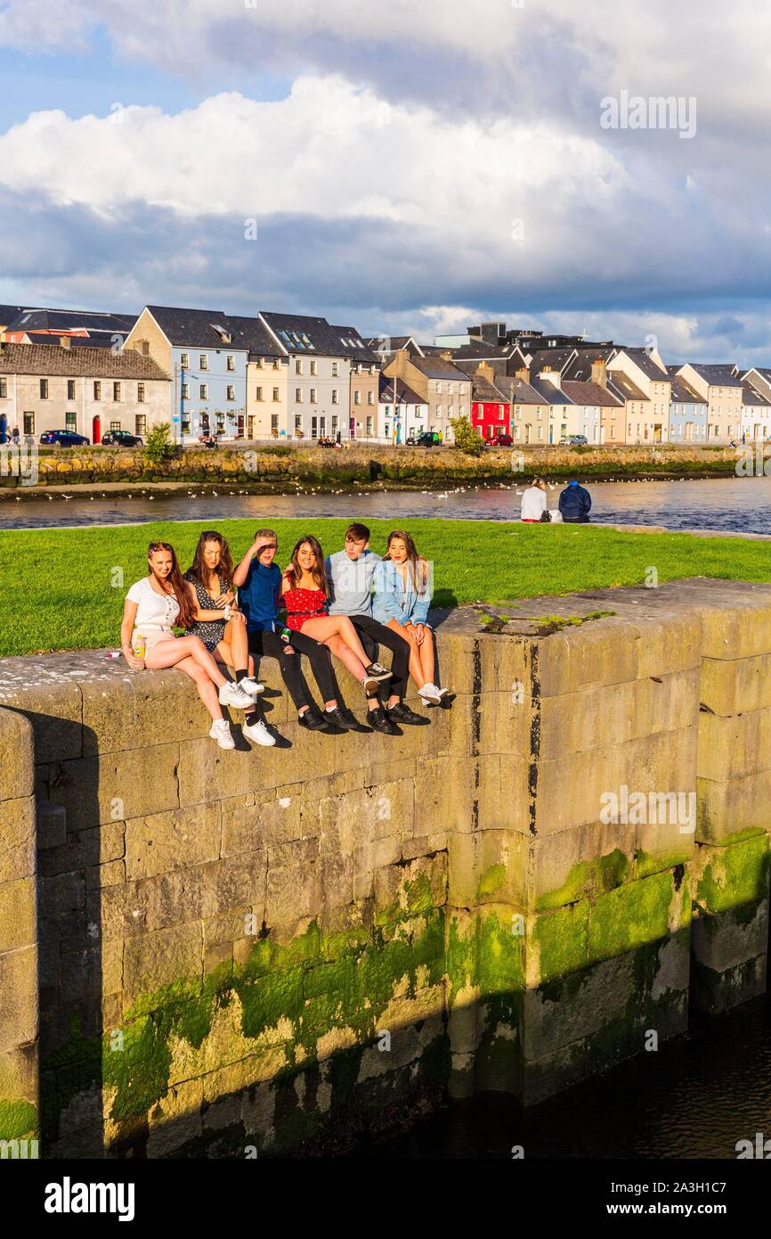 Irland, im County Galway, Galway, port Gebäude der Claddagh Stockfoto