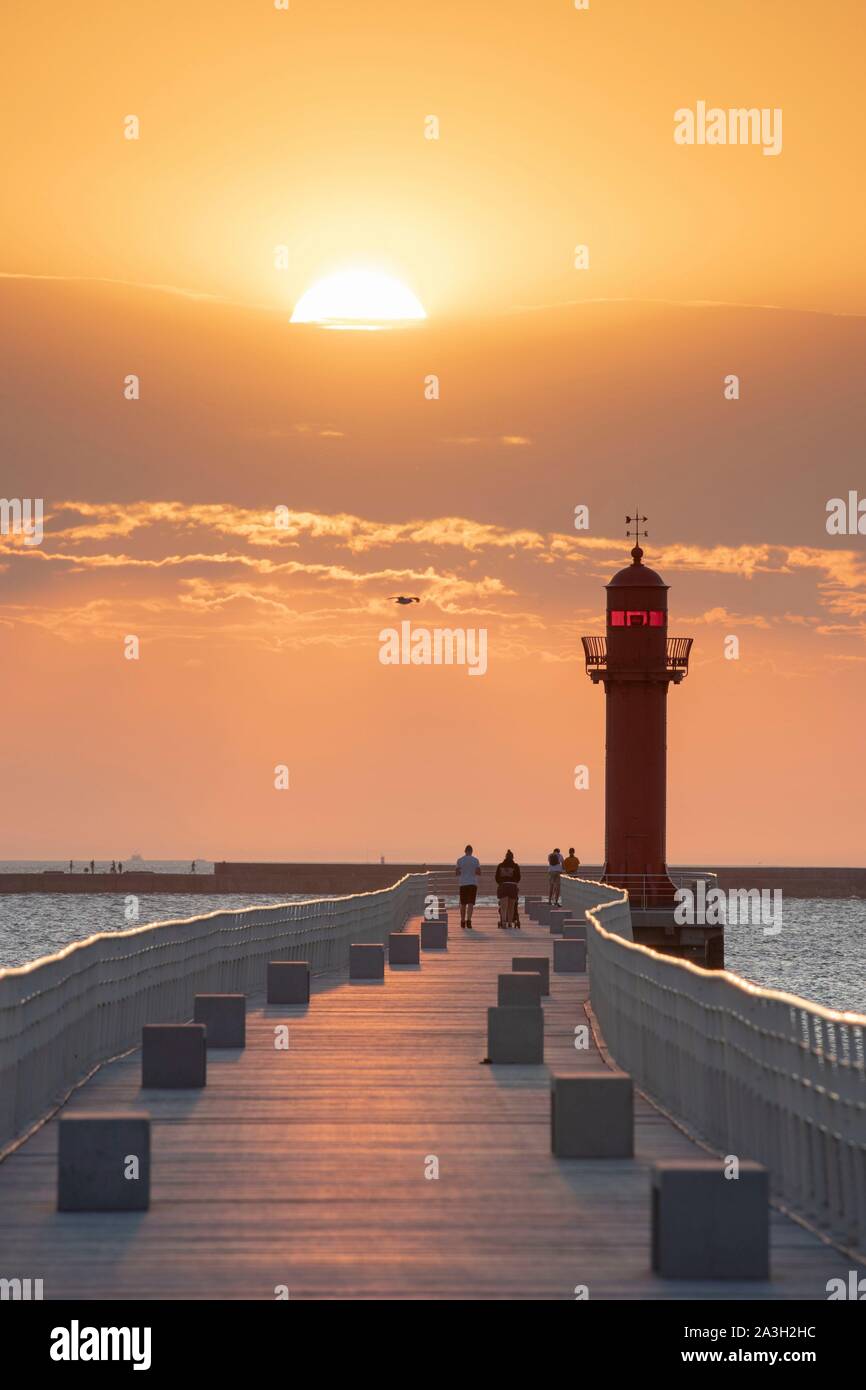 Frankreich, Pas de Calais, Boulogne-sur-Mer, North East Steg oder Rote Leuchtturm Pier Stockfoto