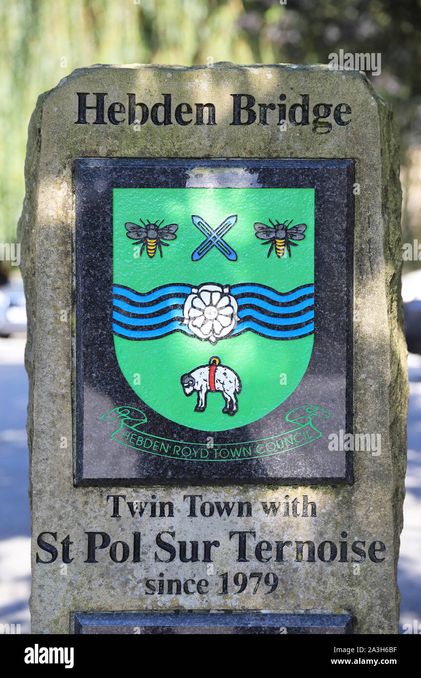 Das Wappen von Hebden Bridge, einer hübschen Stadt in den oberen Calder Valley in West Yorkshire, UK Stockfoto