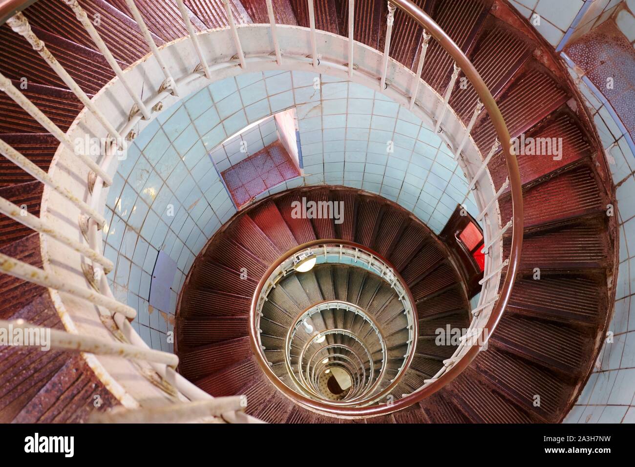 Frankreich, Charente Maritime, Pointe de la Coubre, La Tremblade, der La Coubre Leuchtturm Treppe Stockfoto