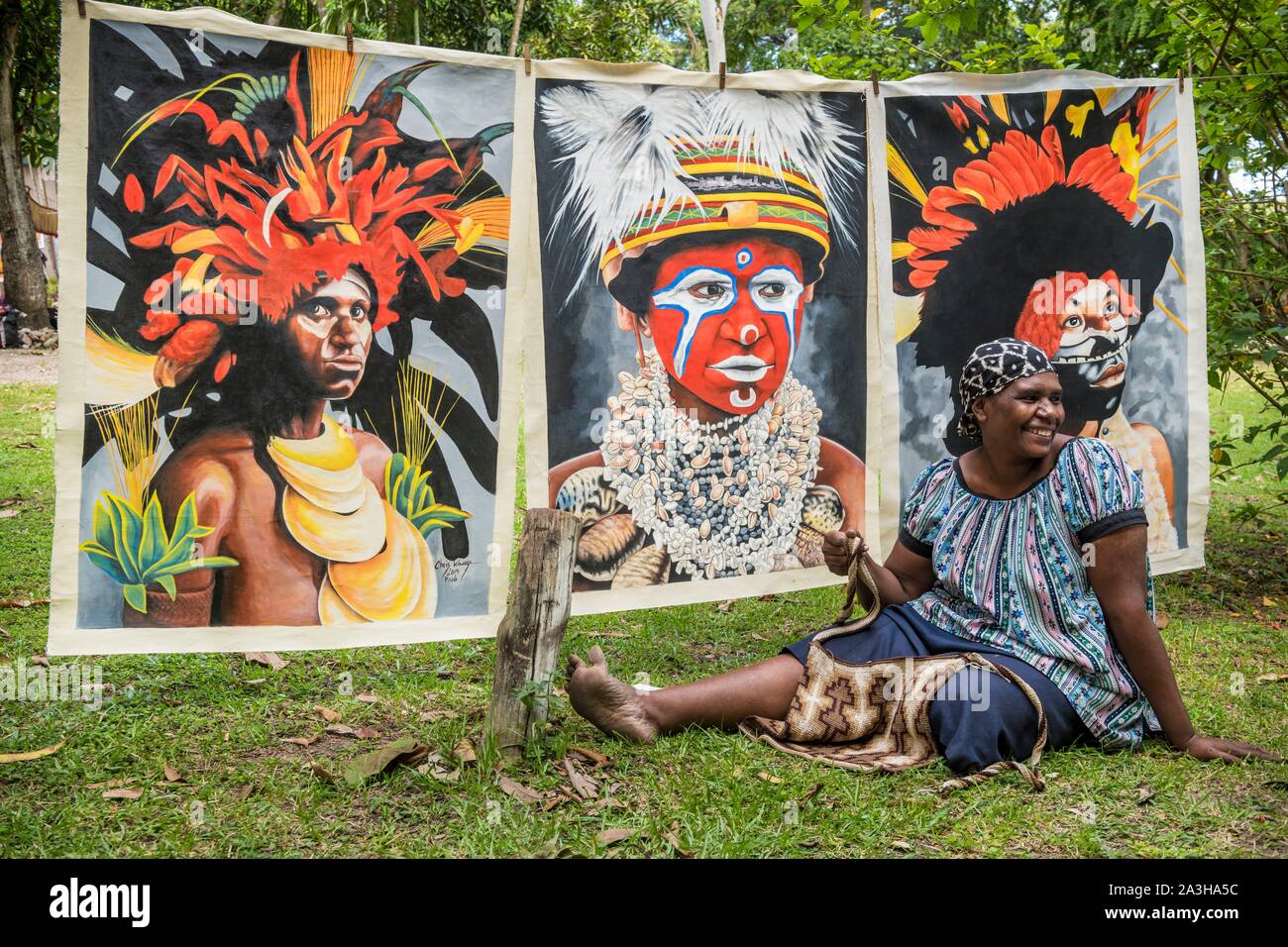 - Papua-New Guinea, National Capital District, Port Moresby, Waigani Bezirk, Port Moresby Theater, monatlich Handwerkermarkt, Gemälde von Chris Kawage Stockfoto