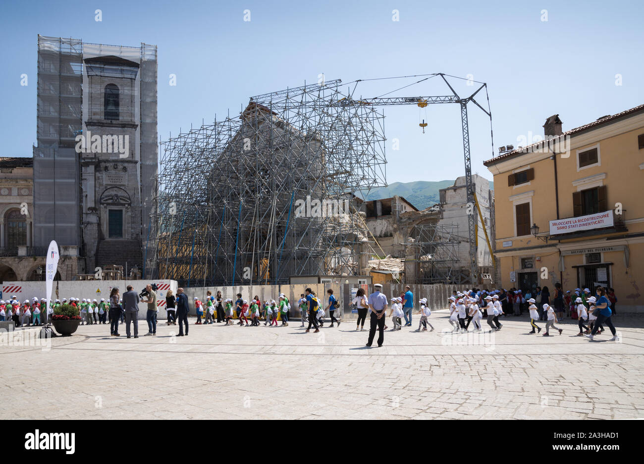 Piazza San Benedetto mit Erdbeben, Umbrien, Italien Stockfoto