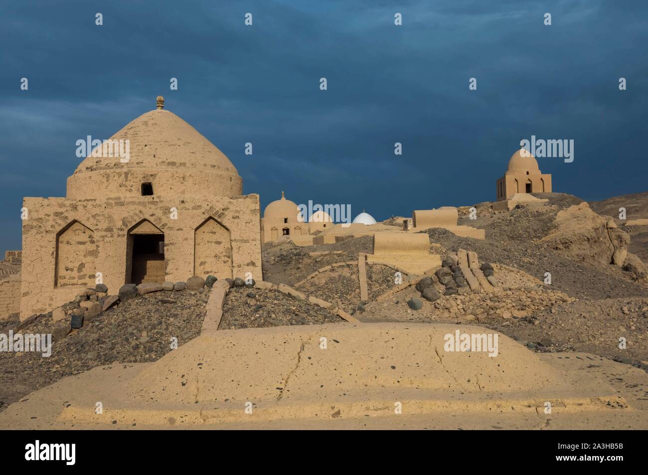 China, Xinjiang autonome Region, Turfan oder Turpan, Uigurische tumbs und Mausoleen Stockfoto