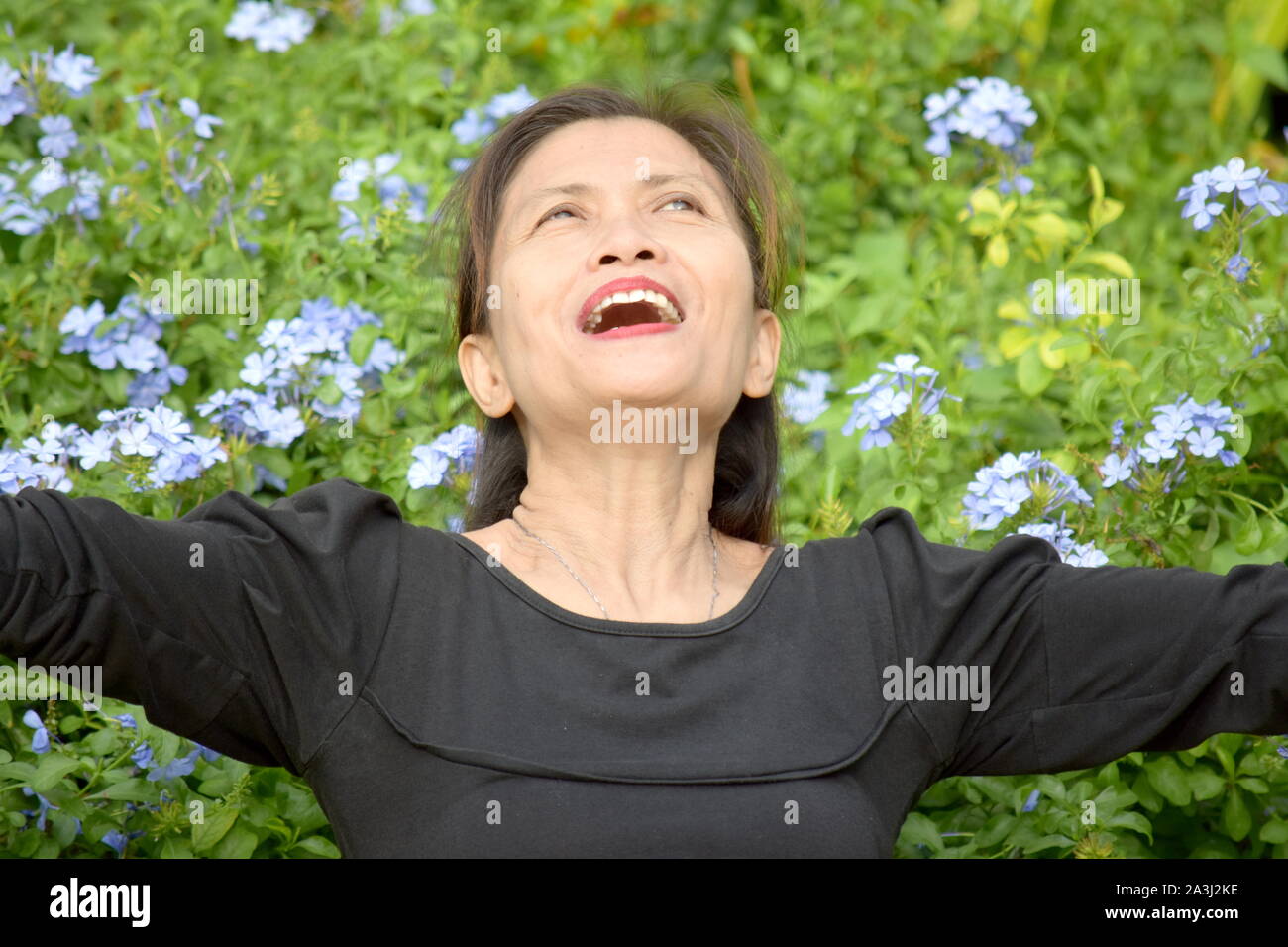 Ein älterer Erwachsener Frauen und Freiheit Stockfoto
