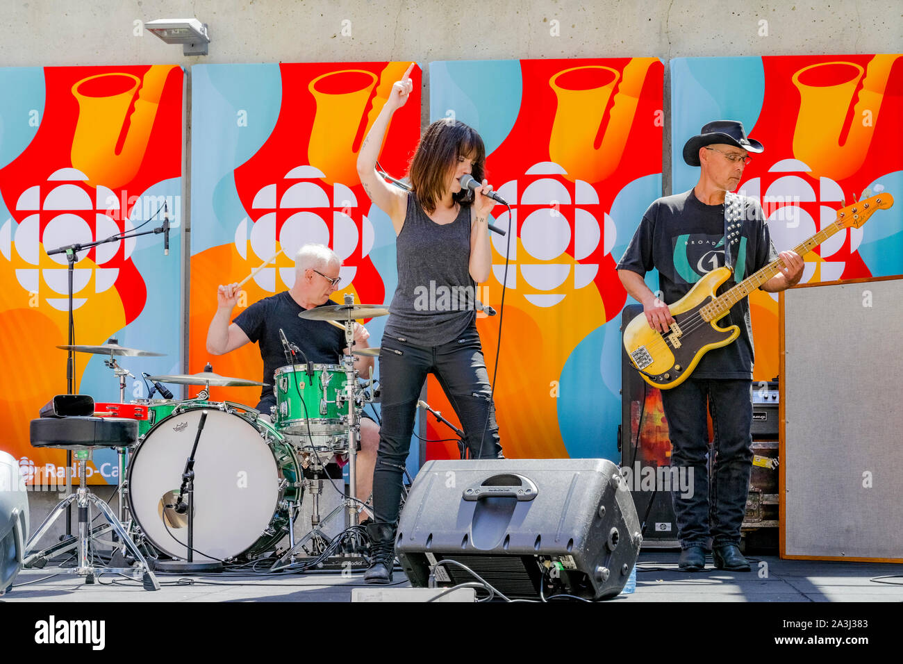 Country Rock Band TrailerHawk spielen bei CBC musikalische Nooners, Vancouver, British Columbia, Kanada Stockfoto