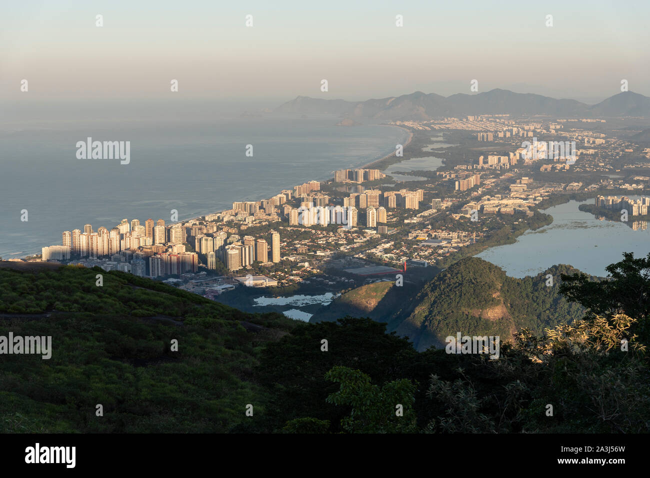 Blick vom Pedra Bonita, schöne Landschaft in Tijuca Wald, Rio de Janeiro, Brasilien Stockfoto