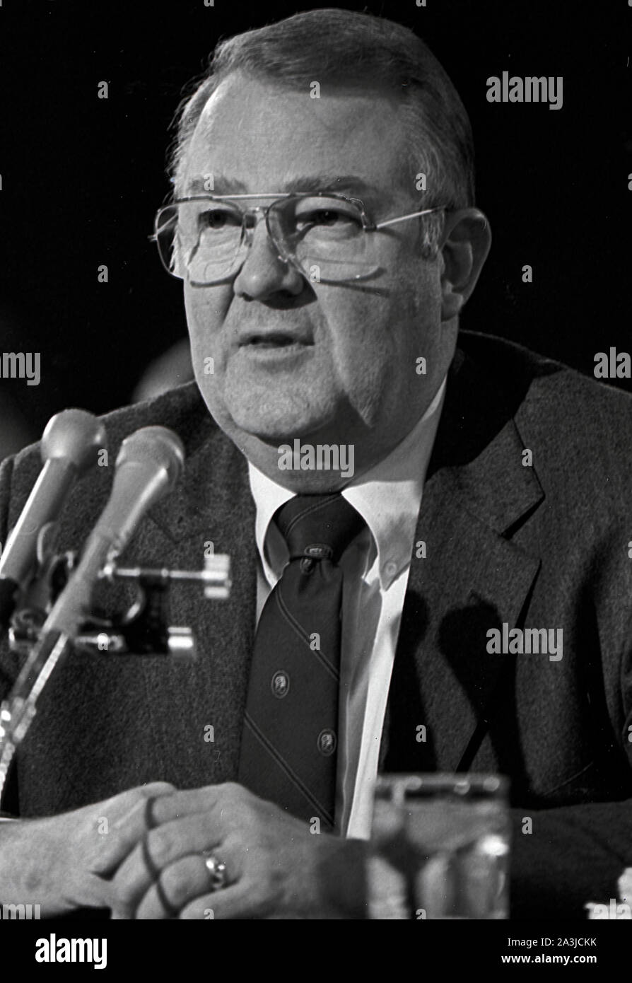 Washington DC. USA, 29. Januar 1985 Attorney General benennen, Edwin Meese während seiner zweiten Tag des Zeugnisses vor dem Senat-rechtsausschusse während seiner Anhörung. Credit: Mark Reinstein/MediaPunch Stockfoto