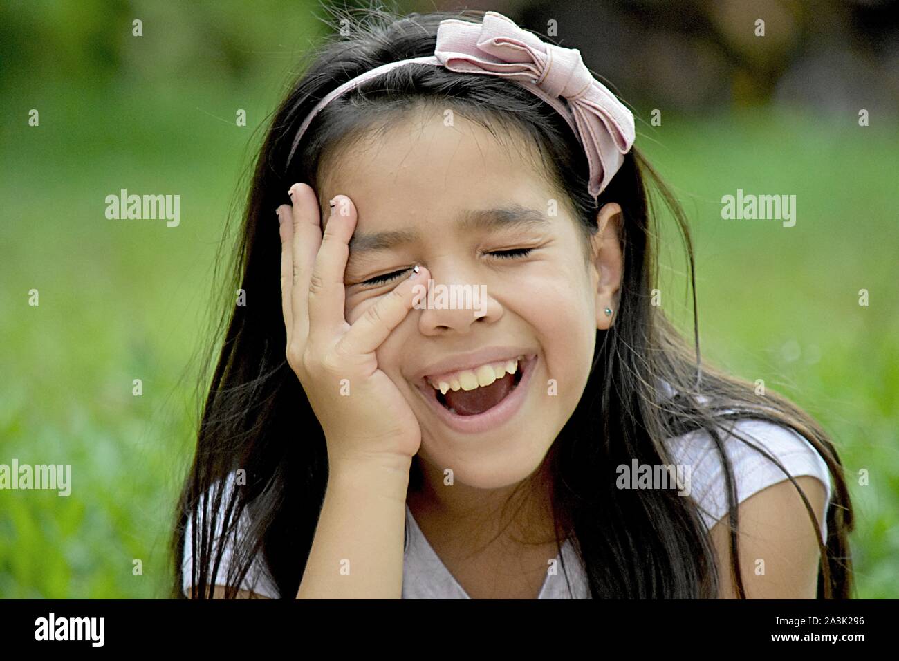 Eine vielfältige Kinder lachen Stockfoto
