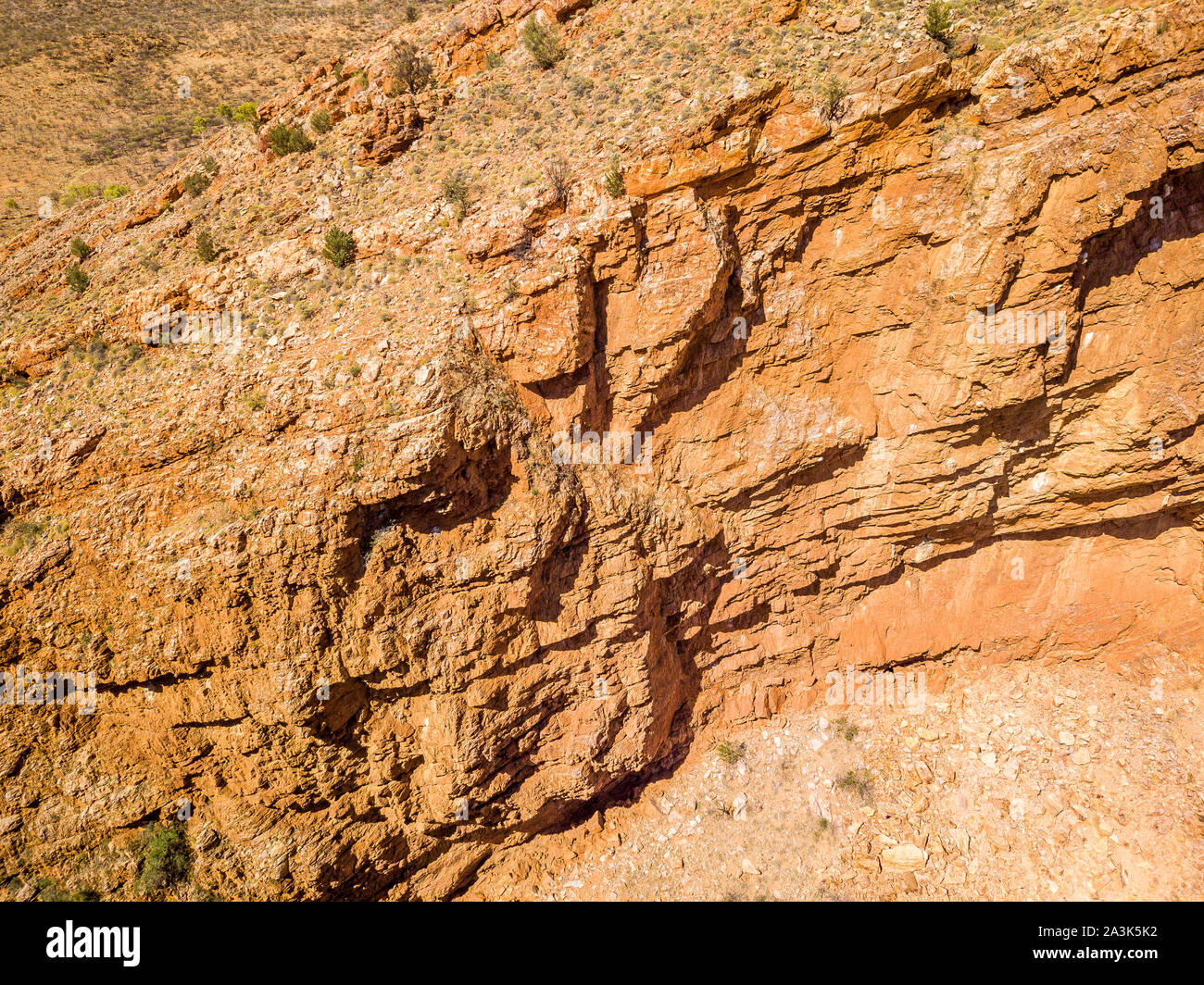 Luftaufnahme von Simpsons Gap und Umgebung im Northern Territory, Australien. Stockfoto