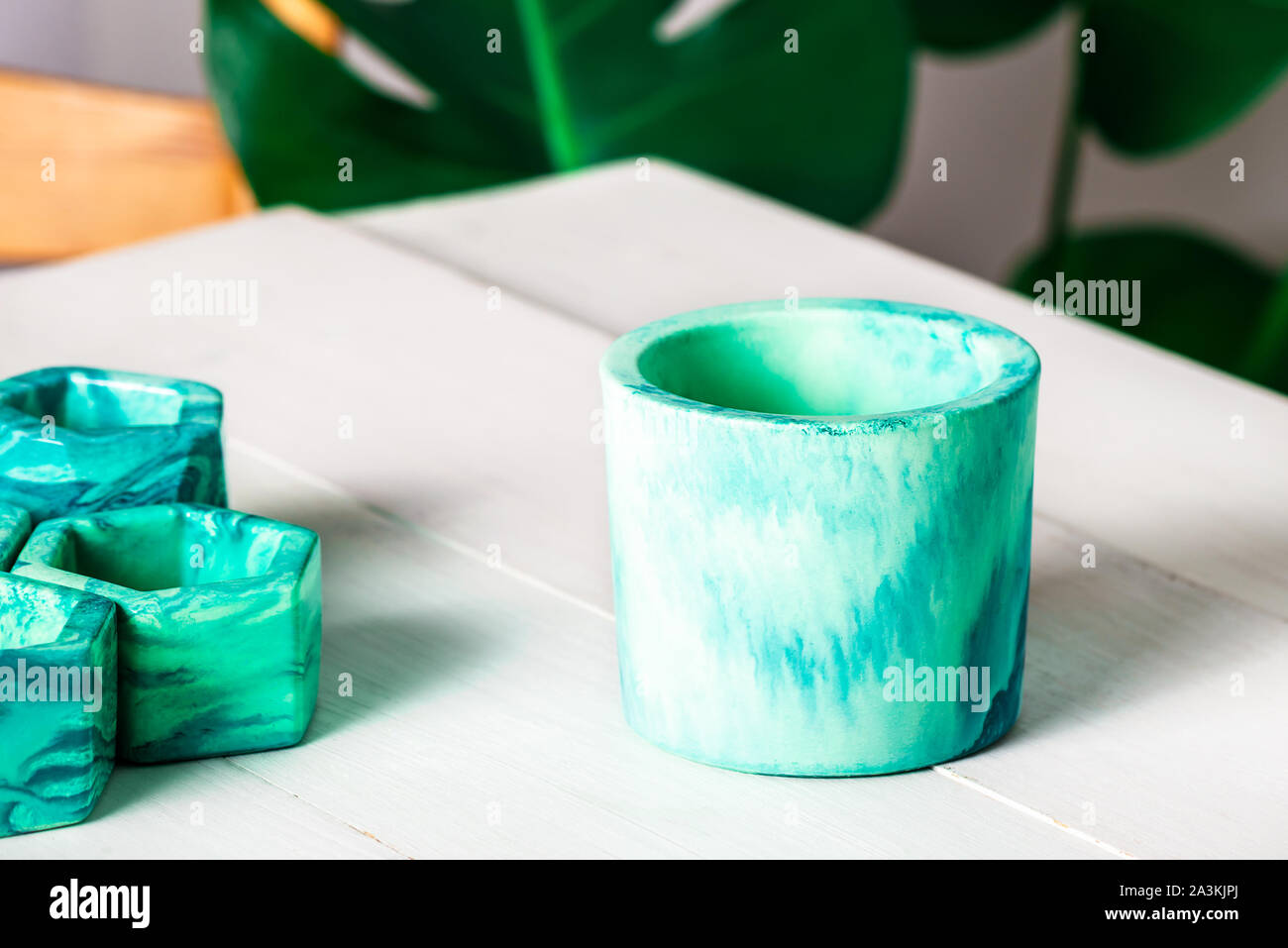 Neue marmoriert Geometrische saftige Pflanzmaschinen, türkis blau oder grün mint Farbe Stockfoto