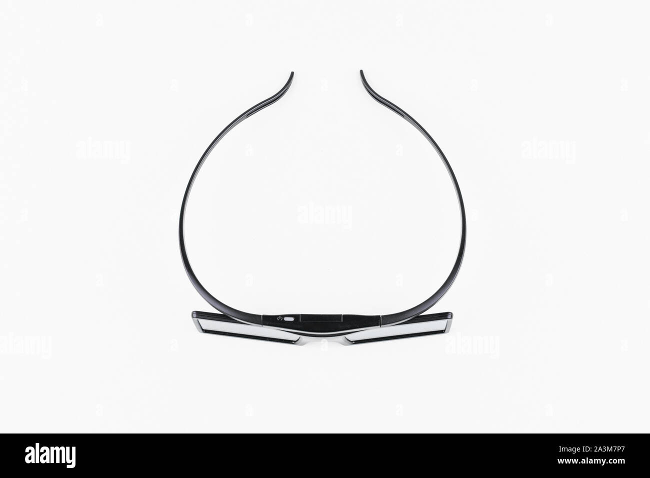 3D-Brille auf einem weißen Hintergrund. Dreidimensionalen Film. Eintauchen in den Film. Isoliert. Stockfoto