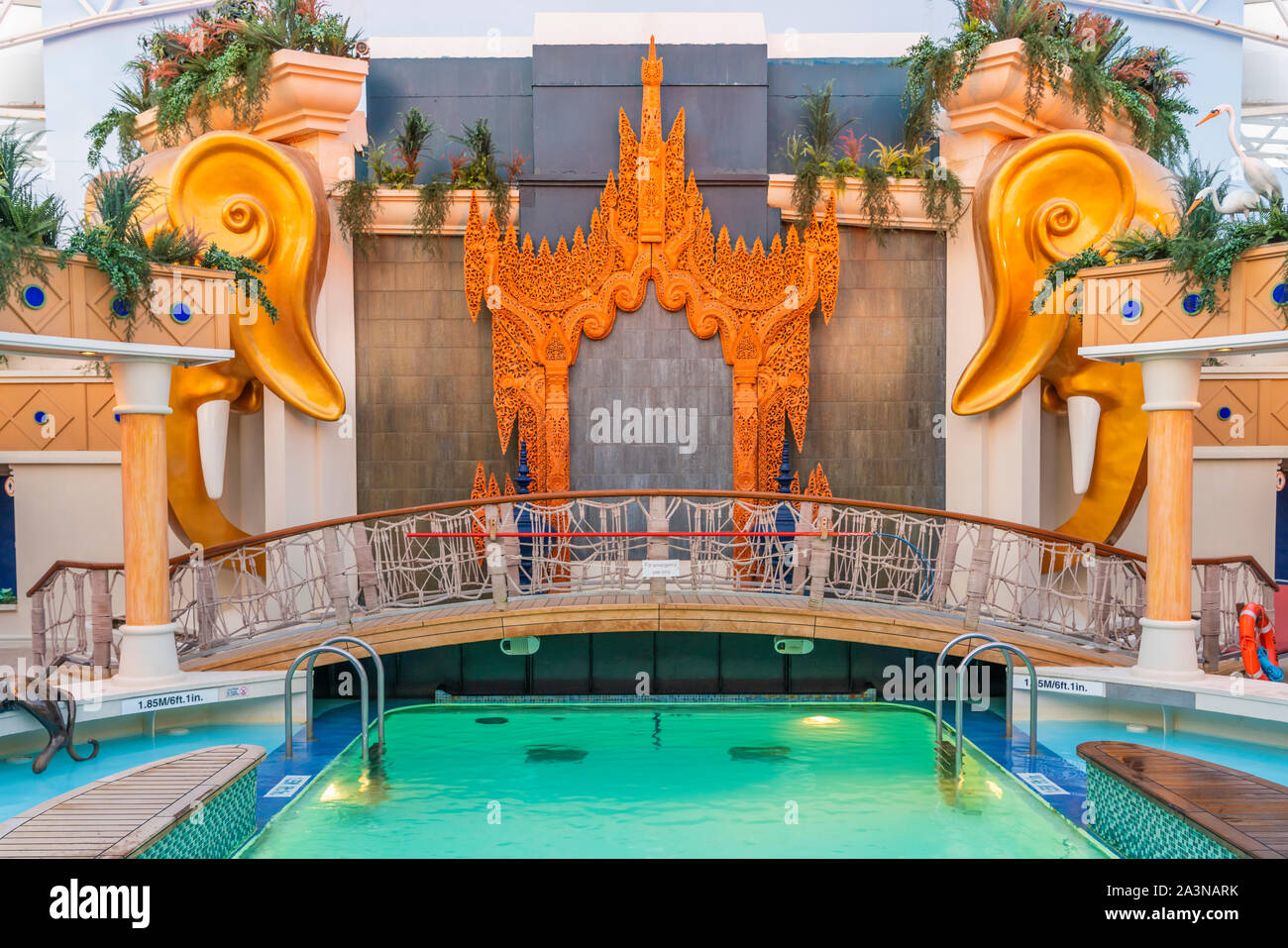 Das Spa auf Deck 8 an Bord der Royal Caribbean Cruise Ship Serenade der Meere. Stockfoto