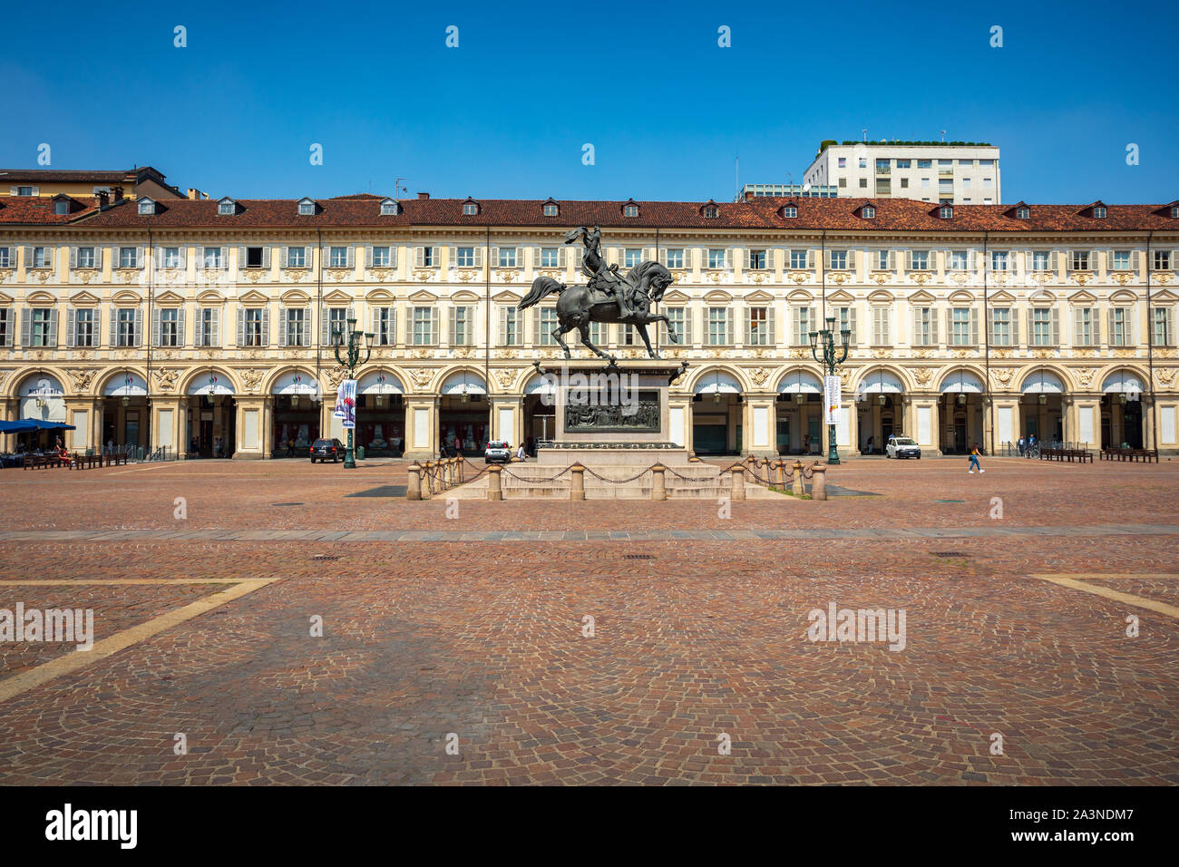 Die Caval 'dBrons, Reiterstandbild von Emmanuel Philibert, Herzog von Savoyen, von Carlo Marochetti in Piazza San Carlo, Turin Stockfoto