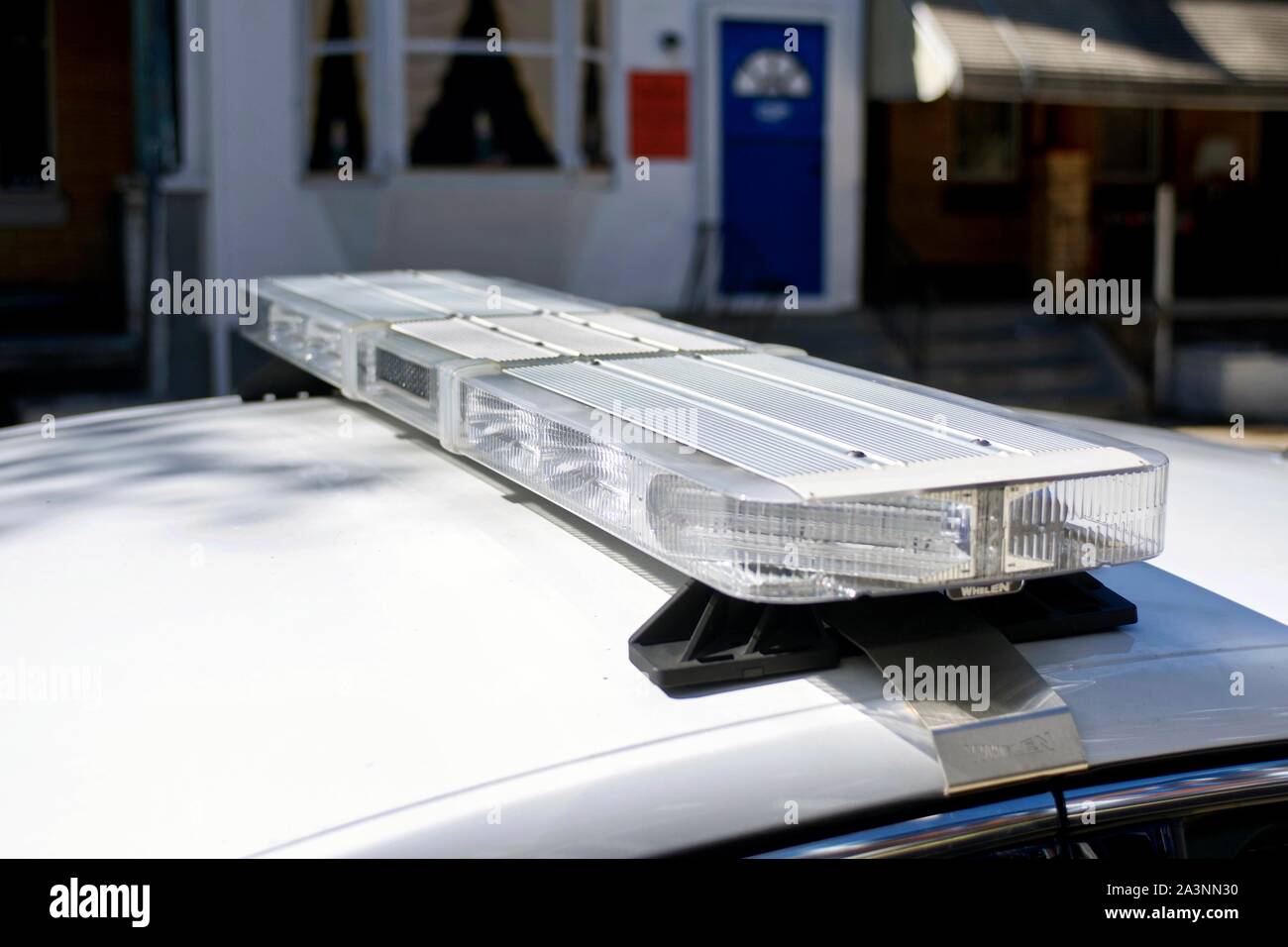 Polizisten interagieren mit Jugendlichen der Gemeinschaft während einer Block Party am Sonntag, den 5. Oktober 2019 Auf dem Gelände der August Polizei schießen und Ho Stockfoto