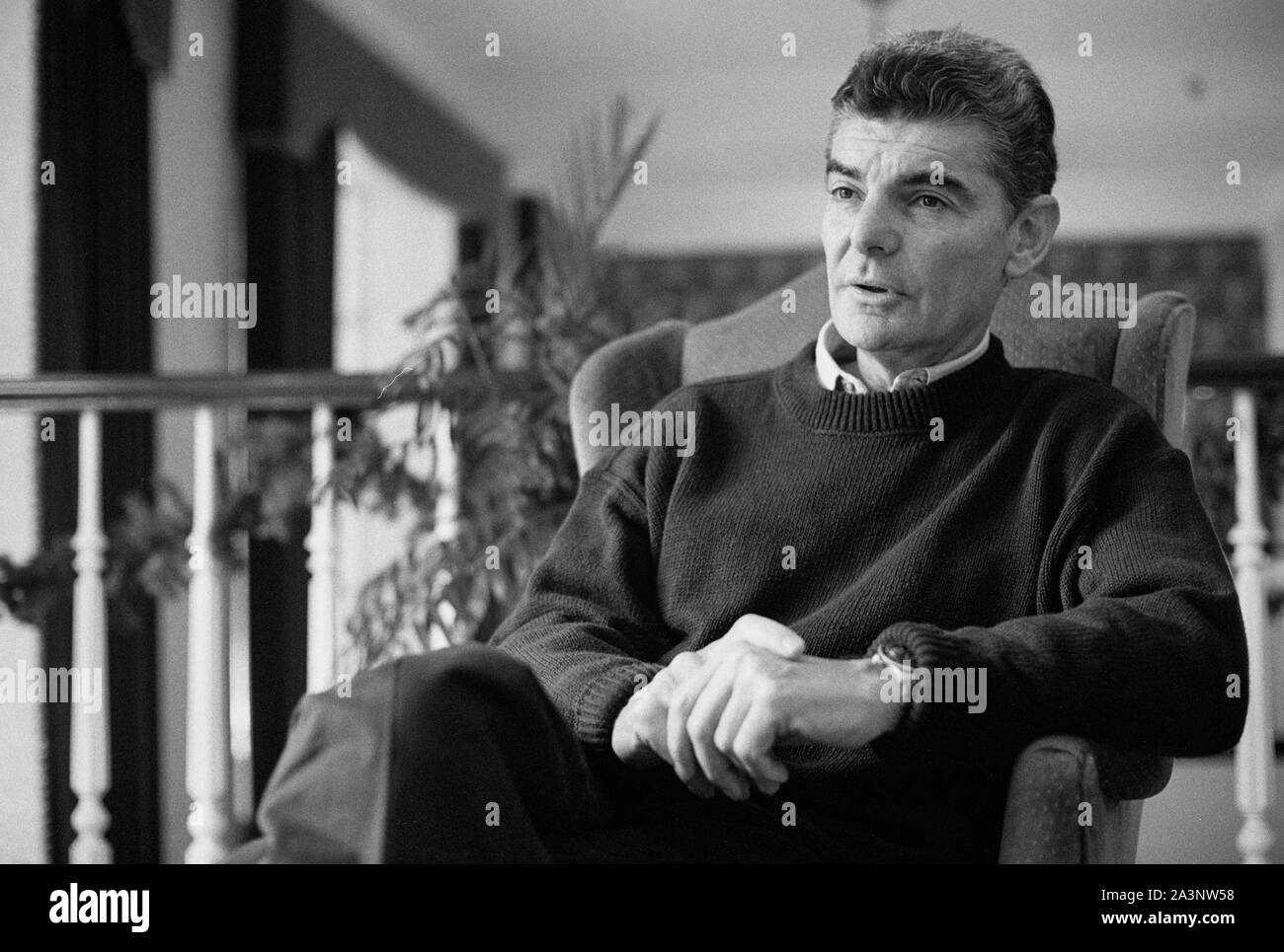 Schauspieler und Regisseur Richard Benjamin, fotografiert während einer 1990 Interview in Evanston, Illinois. Stockfoto
