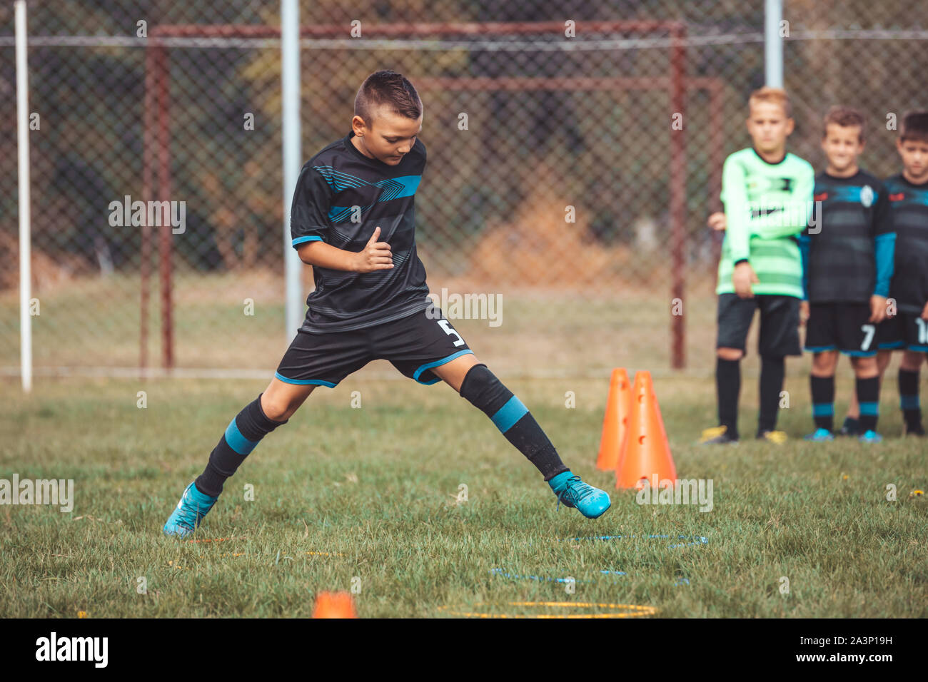 Football Practice Drills Stockfotos Und Bilder Kaufen Alamy