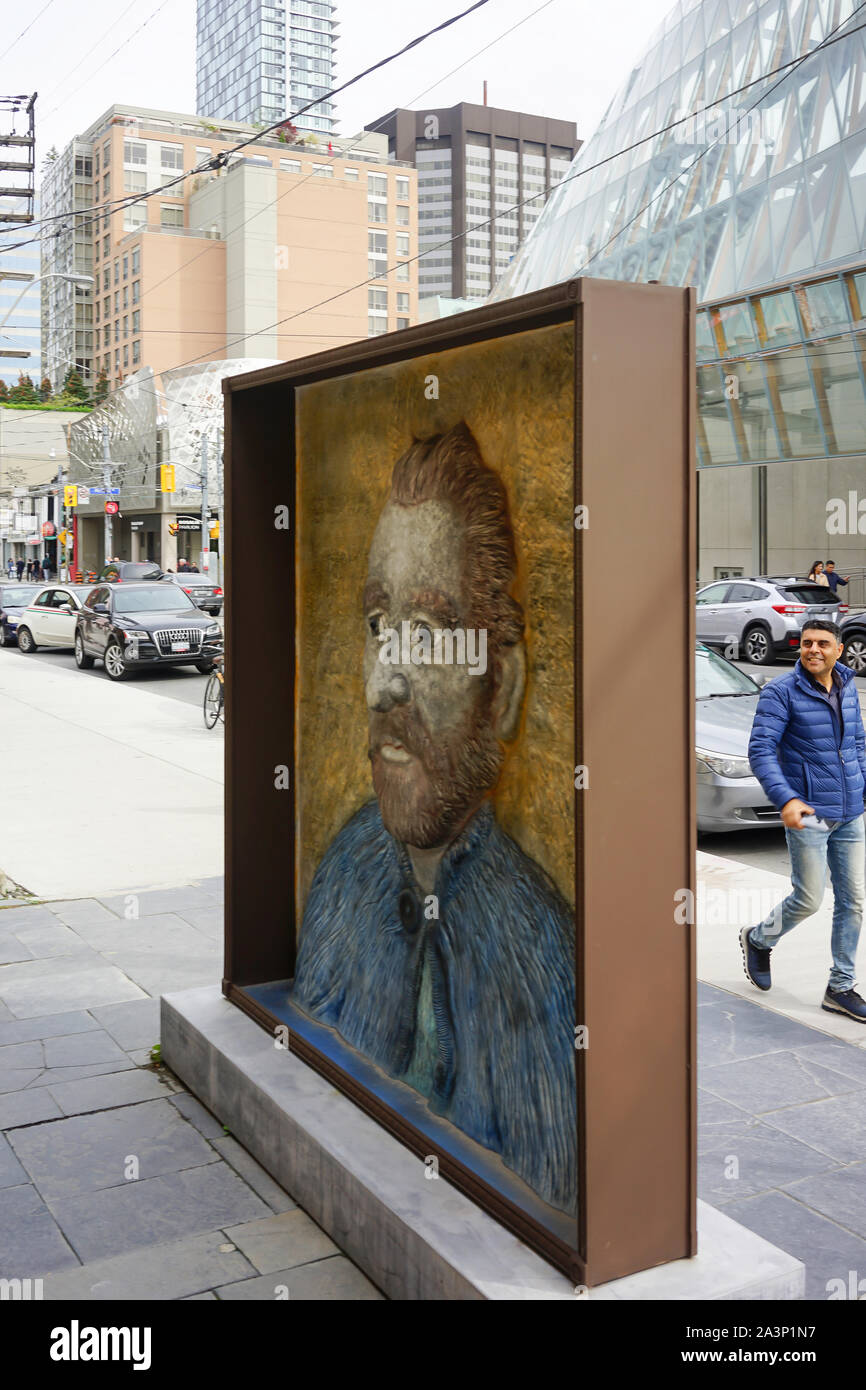 Van Gogh Künstler, Maler Bildhauer auf der Queen Street in Toronto, Ontario, Kanada Stockfoto