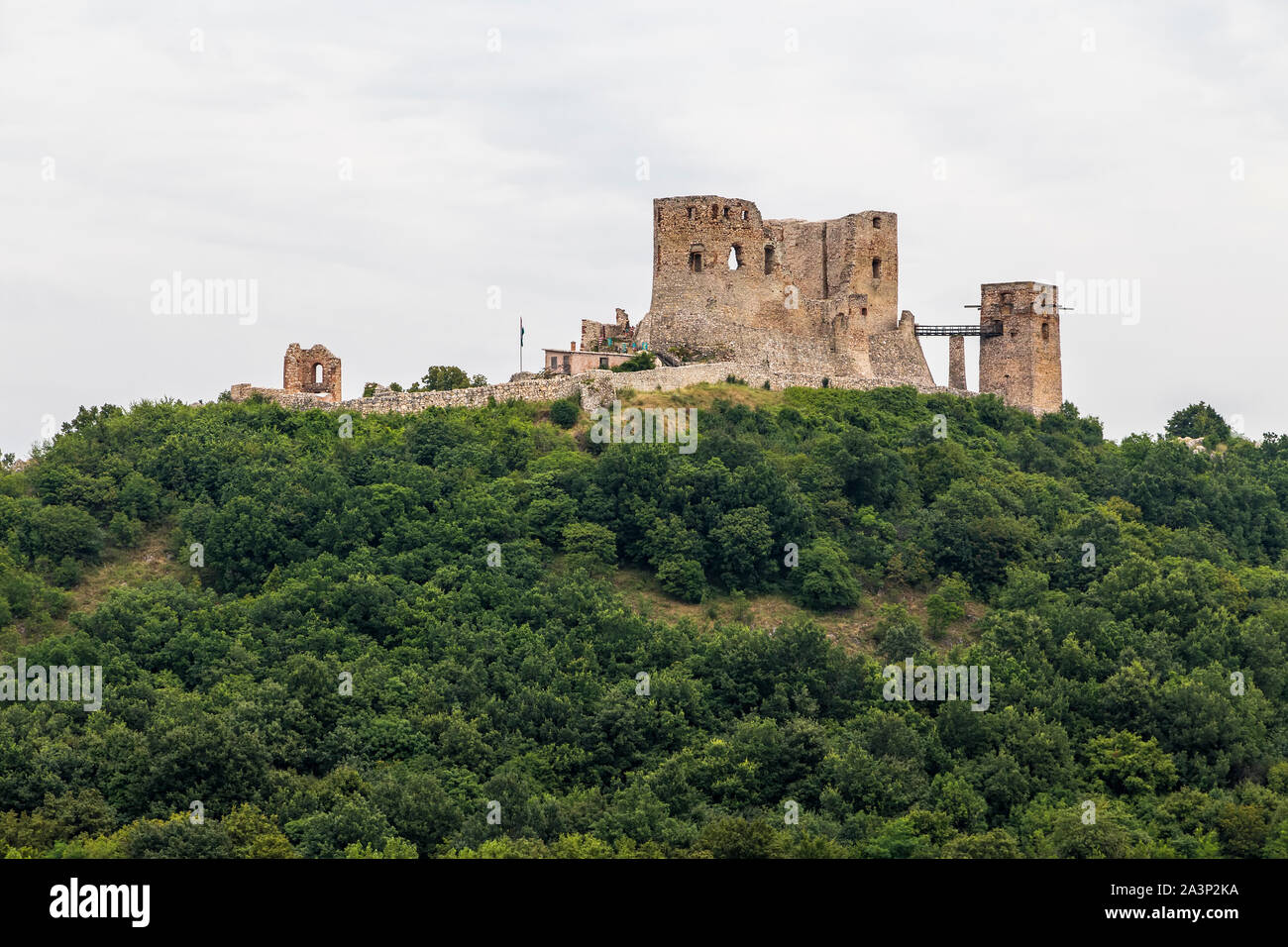 Csesznek mittelalterliche Burg wurde ca. 1263 gebaut Stockfoto