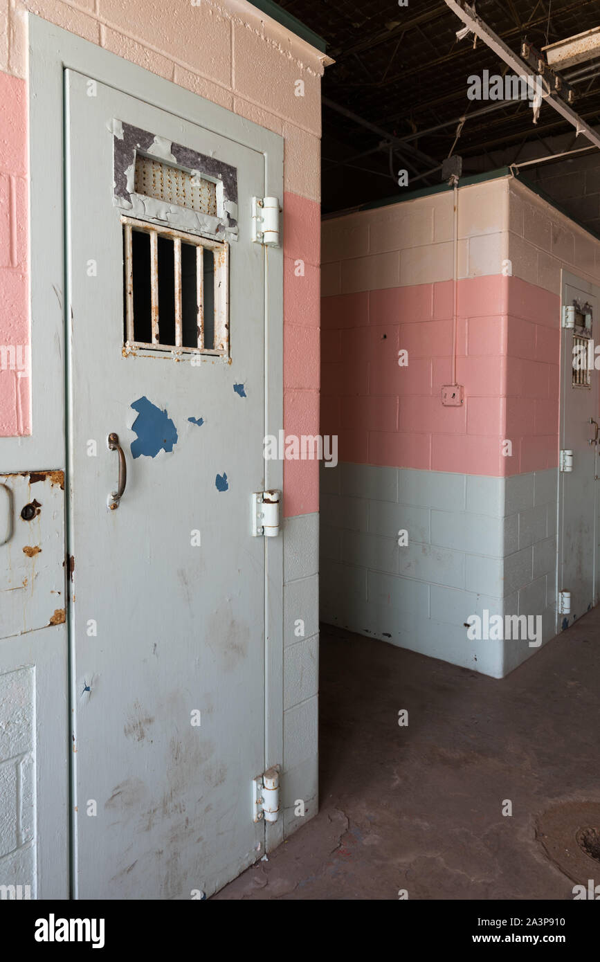 Solitär-confinement Zellen an der West Virginia State Penitentiary, ein pensionierter, im gotischen Stil erbauten Gefängnis in Moundsville, West Virginia, das von 1876 bis 1995 betrieben Stockfoto