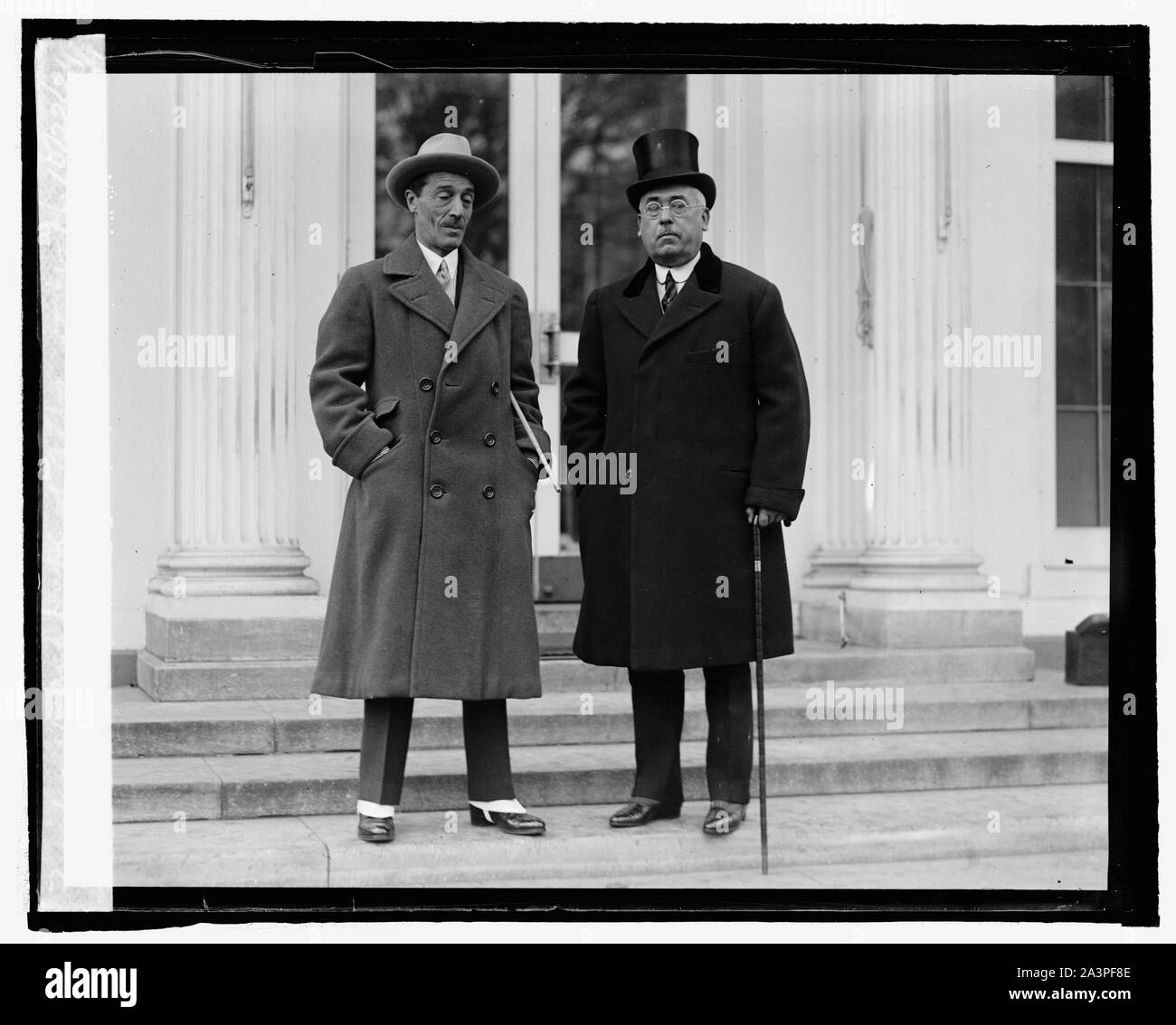 Spanisch Amb. Senor Don Juan Riano und Herzog von Alba bei W. H., 10/22/24 Stockfoto