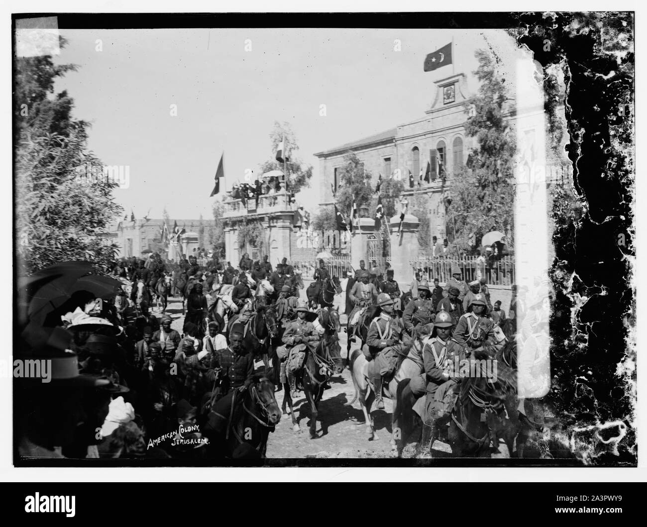 Besuch in Jerusalem von Wilhelm II. von Deutschland im Jahr 1898. Straße Prozession. Stockfoto