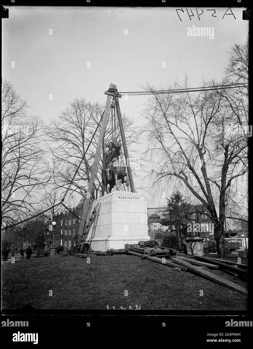 Statue von Geo. Washington in Washington Circle Park Stockfoto