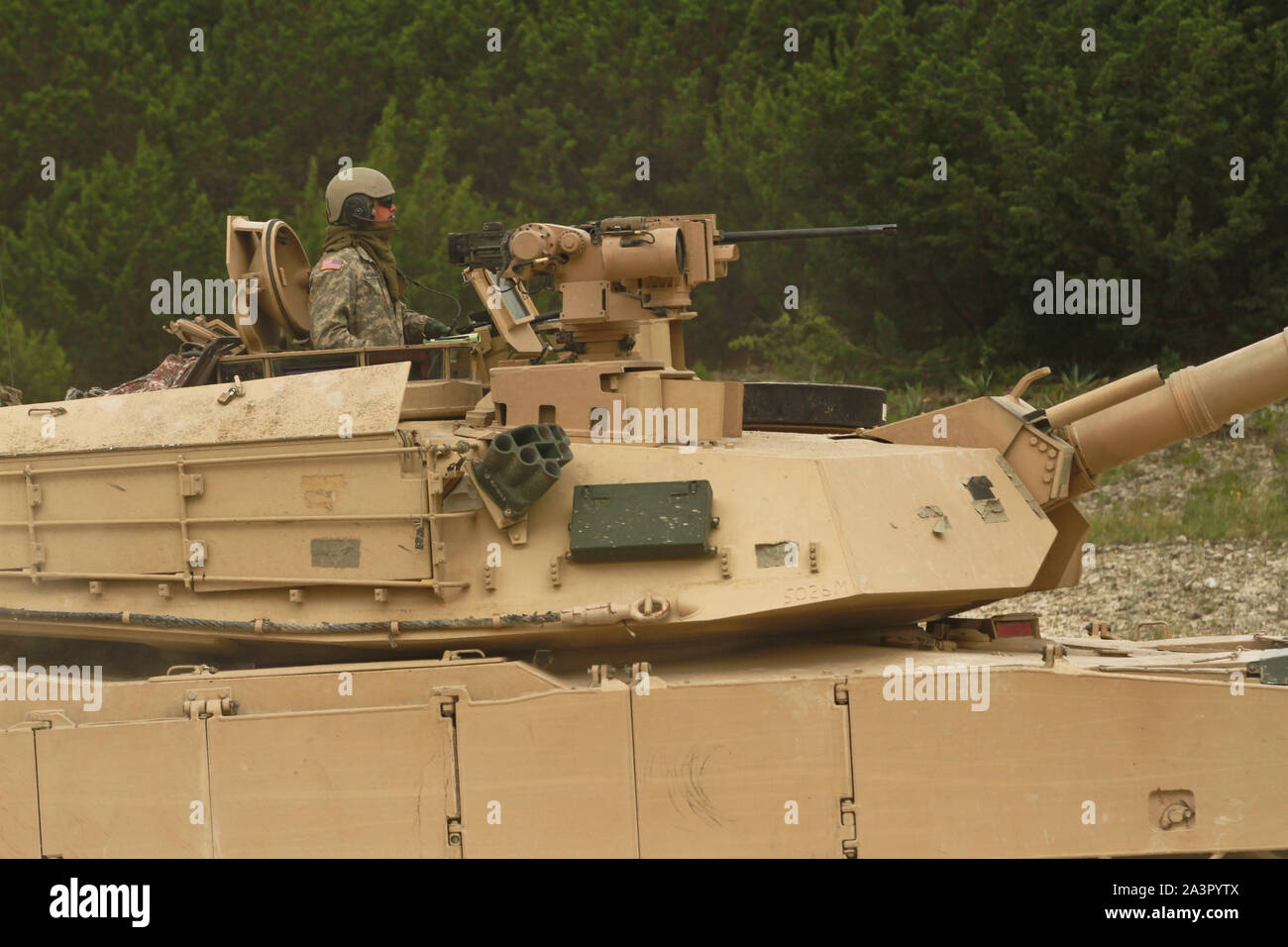 Soldaten in den 2. gepanzerte Brigade Combat Team zugewiesen sind, 1.Kavallerie Division Verhalten schießwesen Qualifikationen Abrams Tank crews zu zertifizieren und die Bereitschaft in der Ausbildung von Fort Hood, Tx. Juni 23, 2019. Stockfoto