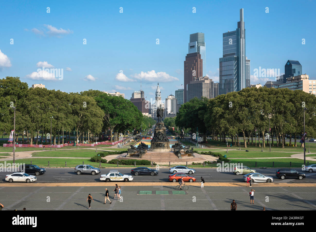 Philadelphia City Centre, Ansicht im Sommer von Benjamin Franklin Parkway in Downtown Philadelphia City Center, Pennsylvania, PA, USA. Stockfoto