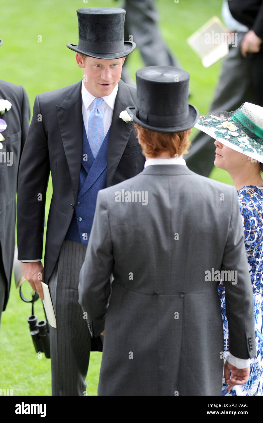 Foto muss Gutgeschrieben © Jeff Spicer/Alpha Presse 079804 16/06/2015 Damian Lewis und Helen McCrory mit Prinz Harry im Royal Ascot 2015 in Berkshire Stockfoto