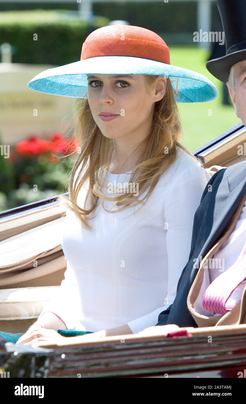 Foto muss Gutgeschrieben © Jeff Spicer/Alpha Presse 079804 18/06/2015 Prinzessin Beatrice am Ladies Day Royal Ascot 2015 in Berkshire Stockfoto