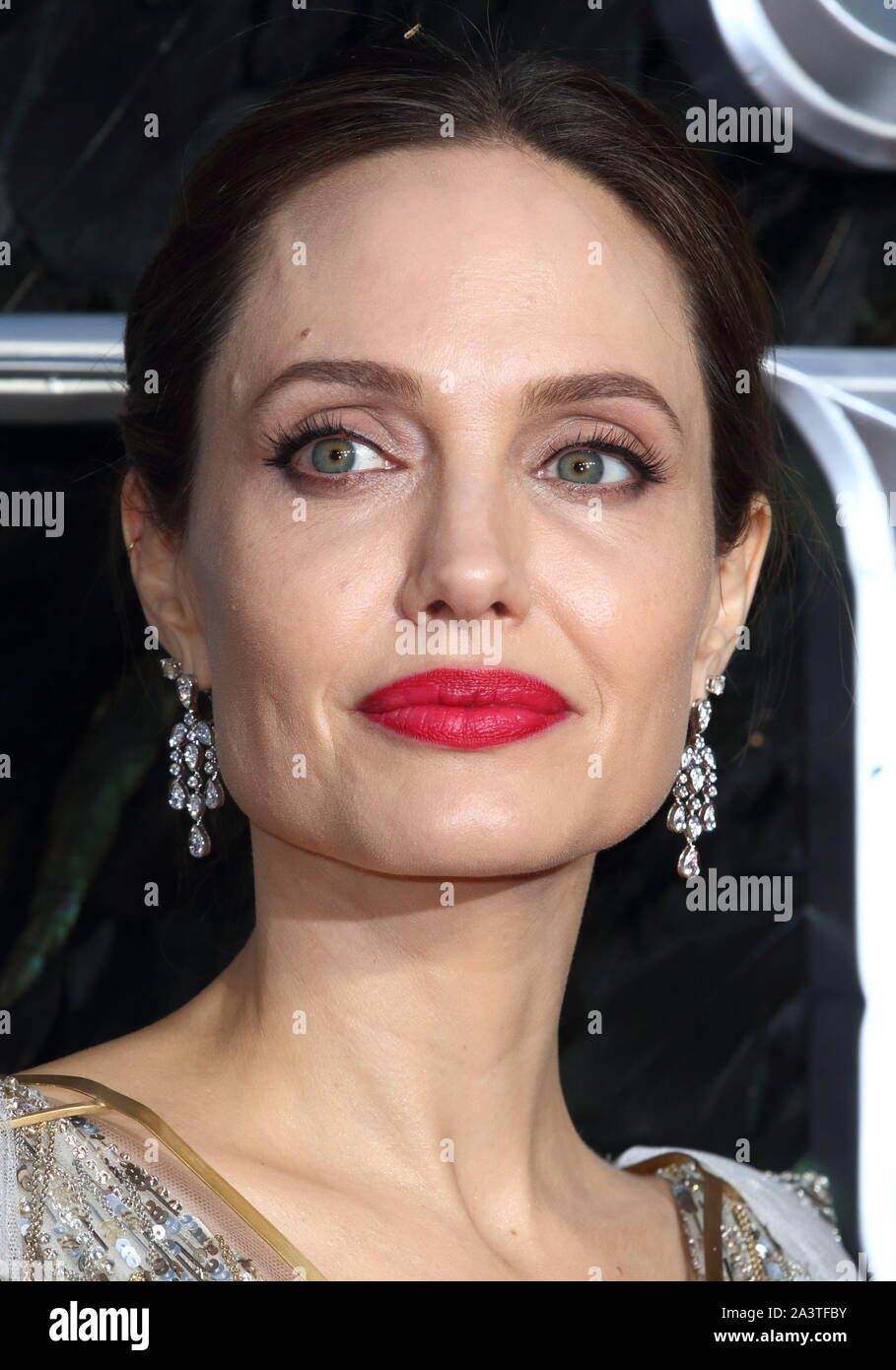 Angelina Jolie besucht die Malefiz: Herrin des Bösen Europäischen Film Premiere im Odeon IMAX Waterloo in London. Stockfoto