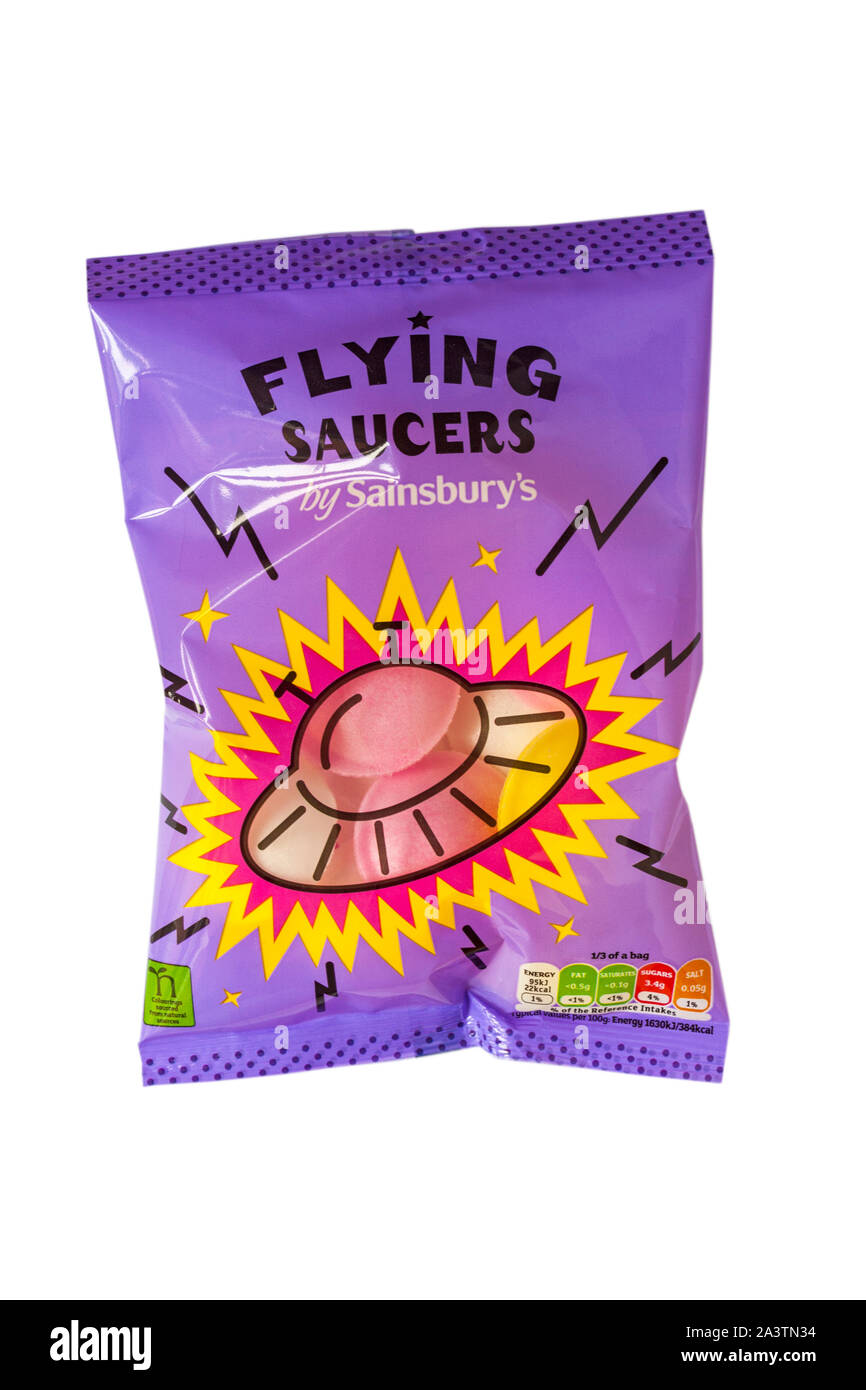Paket von fliegenden Untertassen Süßigkeiten von Sainsbury's auf weißem Hintergrund - Sorbet gefüllten Oblaten Stockfoto