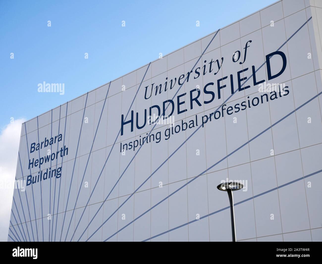 Die Barbarb Hepworth Building an der Universität Huddersfield inspirierende Global Professionals Yorkshire England Stockfoto