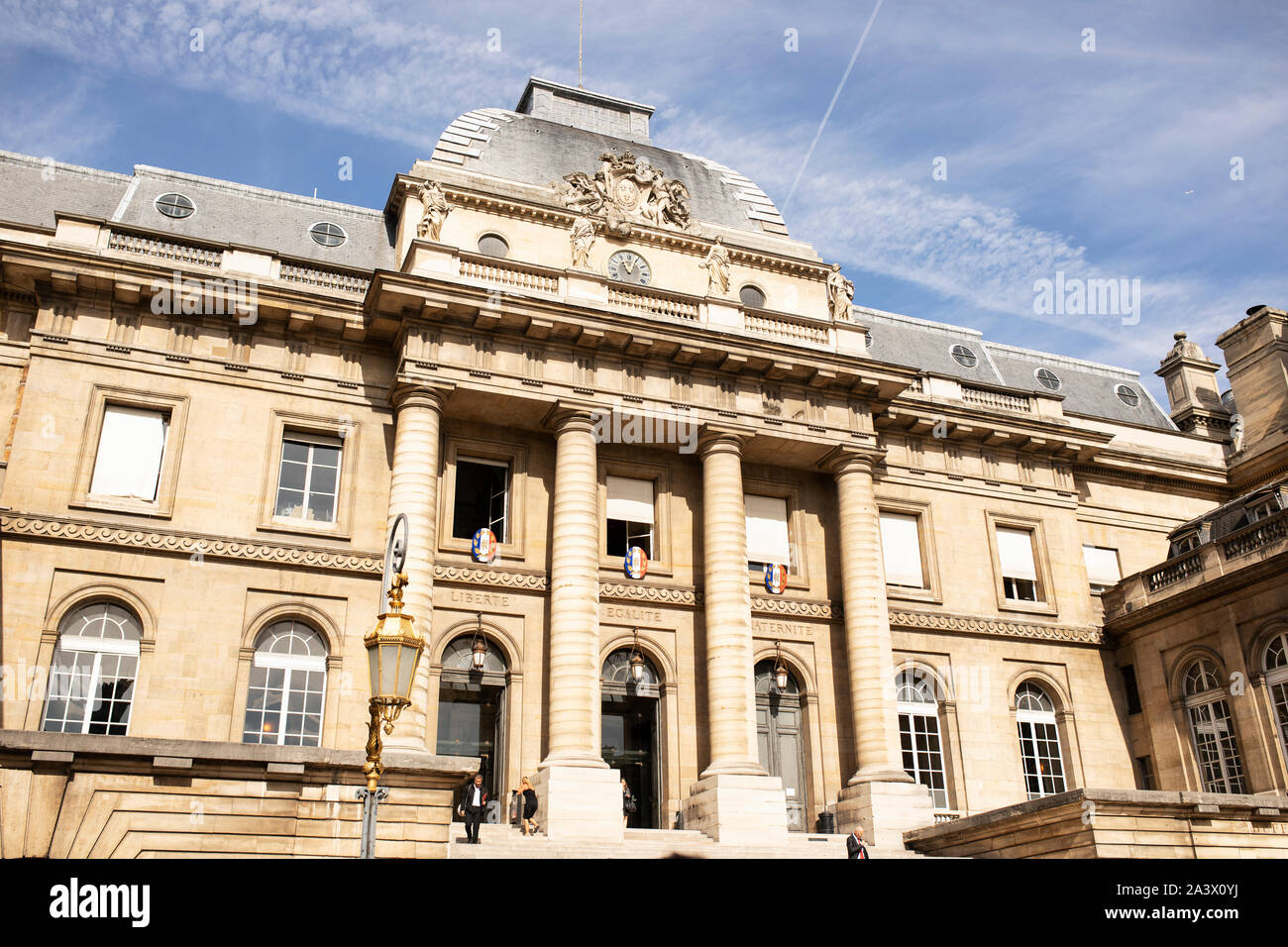 Die Fassade des Palais de Justice, oder Stadt Gerichtsgebäude, auf der Ile de la Cité in Paris, Frankreich. Stockfoto