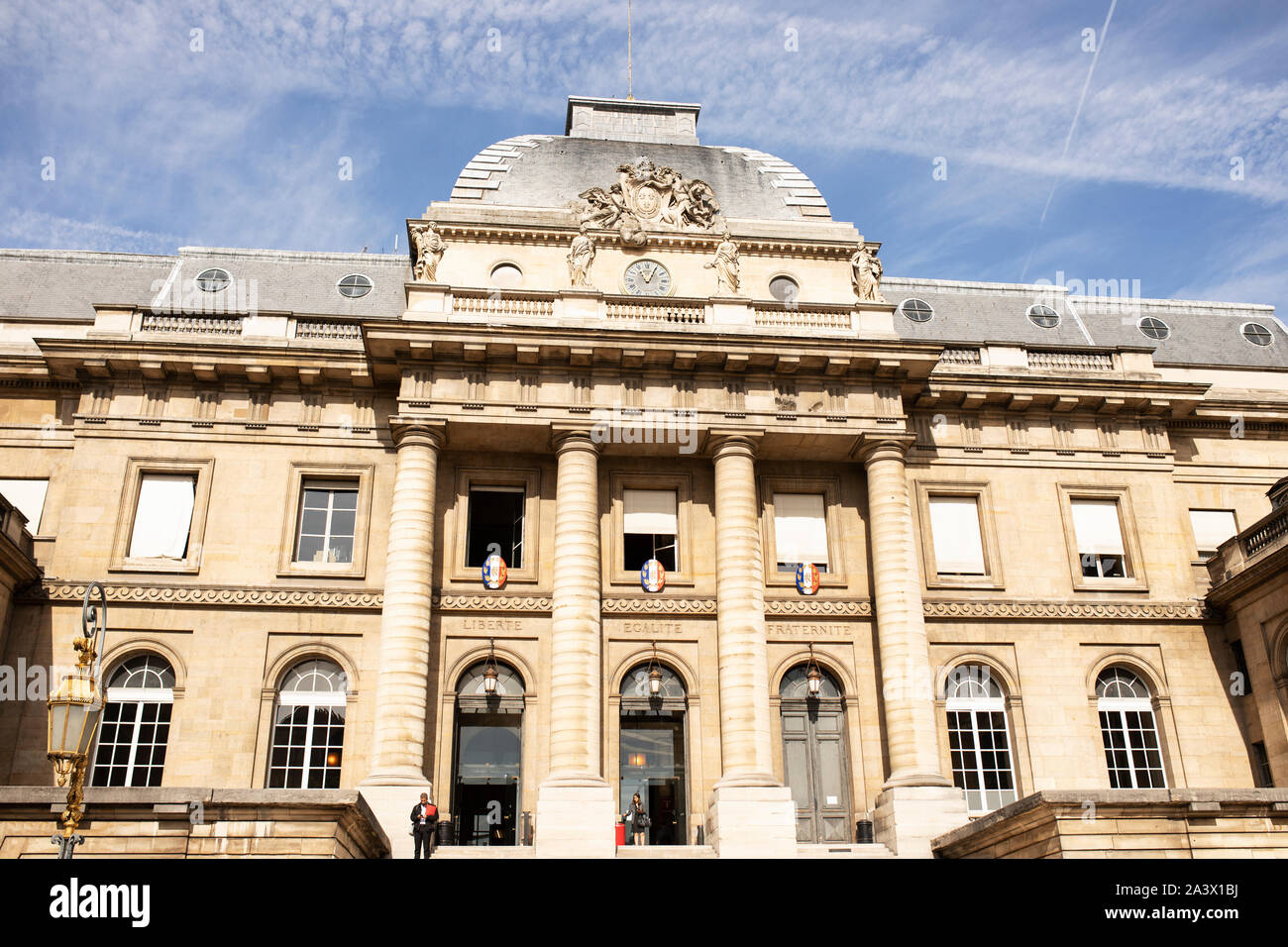 Die Fassade des Palais de Justice, oder Stadt Gerichtsgebäude, auf der Ile de la Cité in Paris, Frankreich. Stockfoto