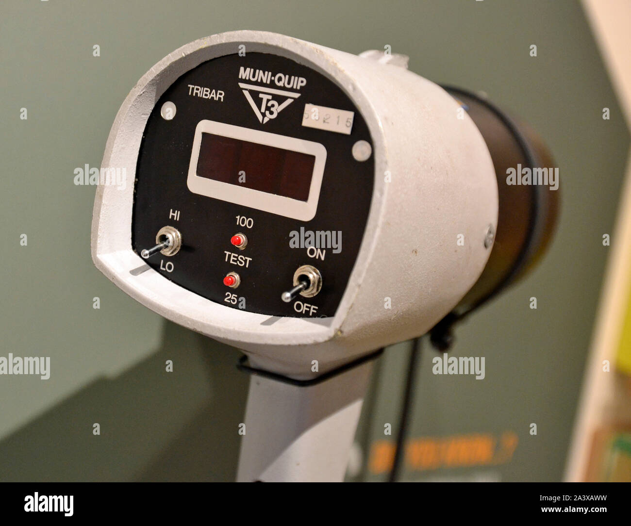 Polizei Speed Radar gun, von Suffolk Polizei spendete, bei bawdsey Radar Museum und Besucherzentrum, bawdsey Radar, Sender blockieren, Bawdsey, Suffolk, Großbritannien Stockfoto
